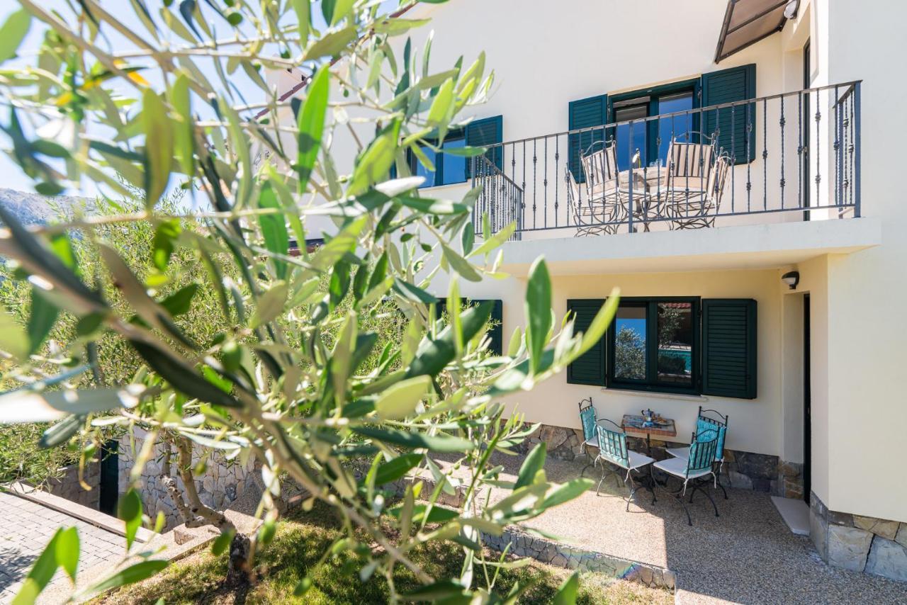 Apartments Garden Baška Esterno foto